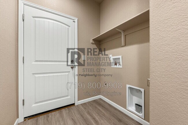 Building Photo - 3002 W 22nd St