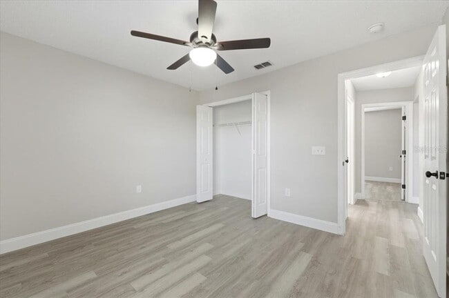 Building Photo - 985 Highland Crest Cir