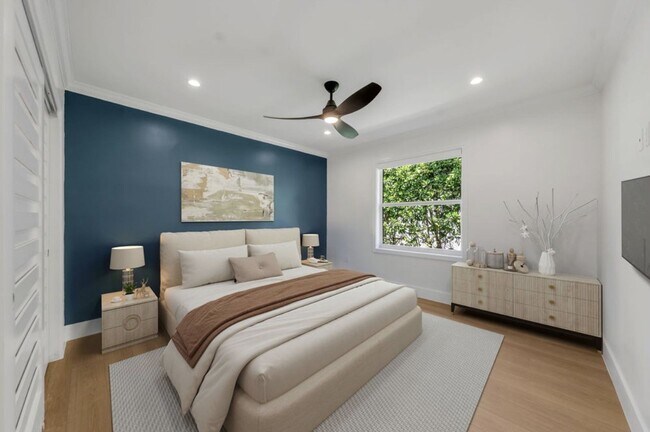 Building Photo - 5120 Carillo St