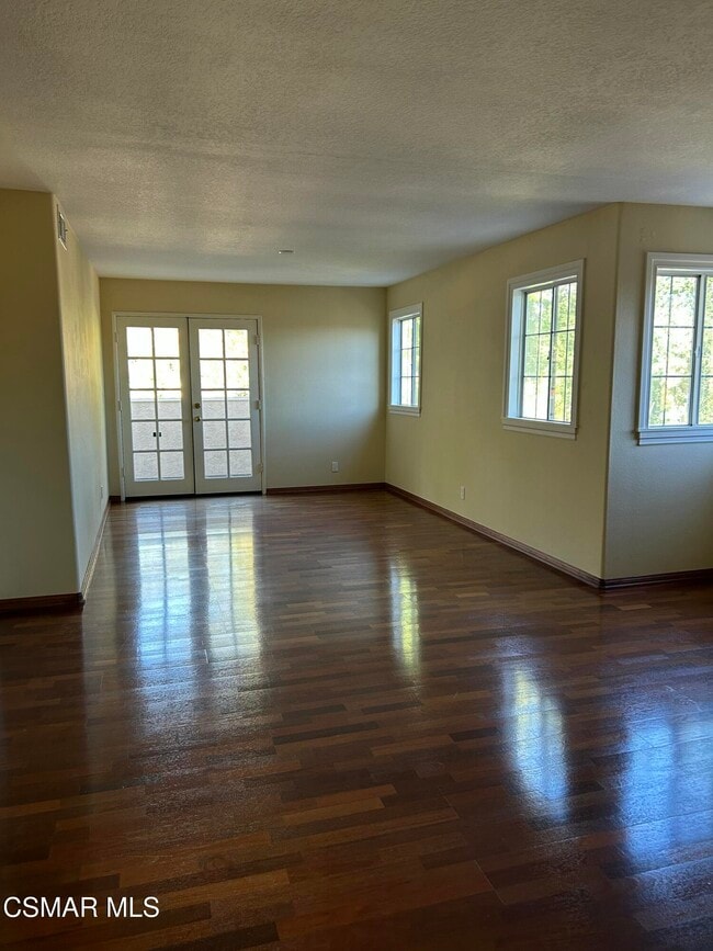 Building Photo - 5608 Roundtree Pl