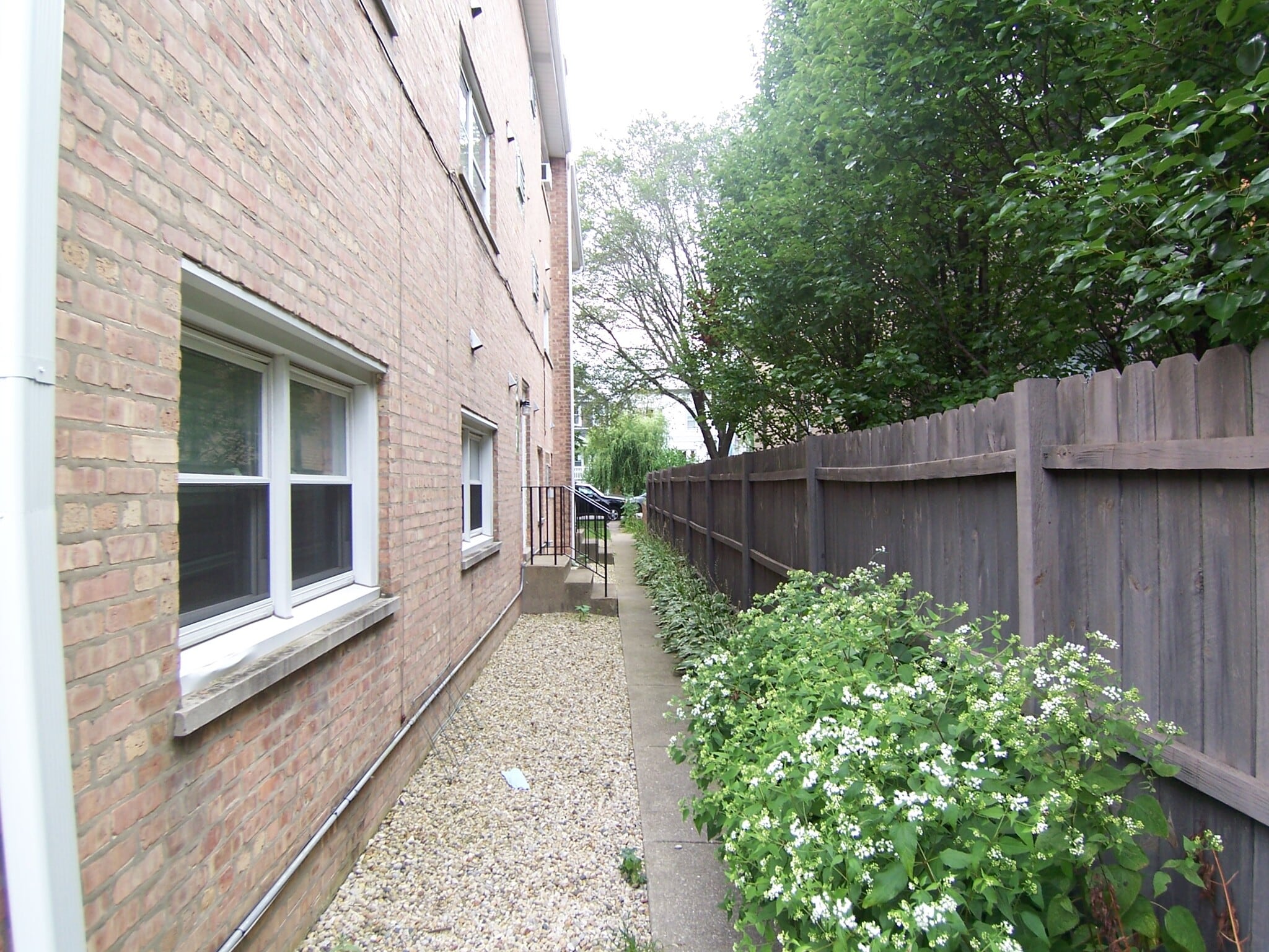 Building Photo - 4128 W Byron St