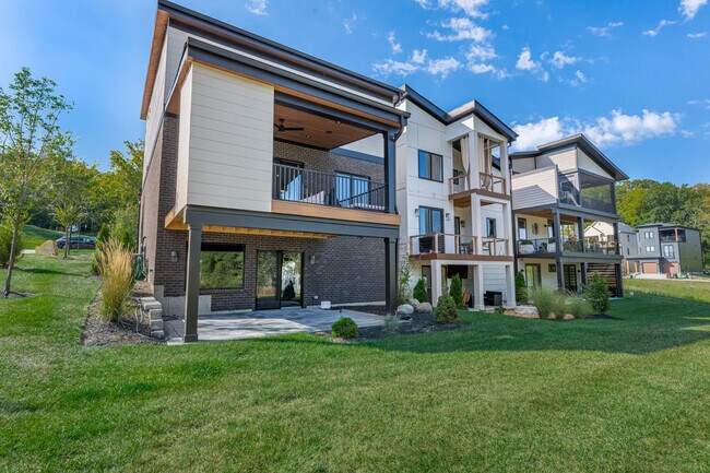 Building Photo - 856 BELLE Rdg Lp