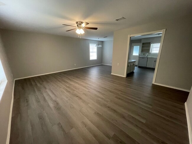 Building Photo - 247 Co Rd 4030