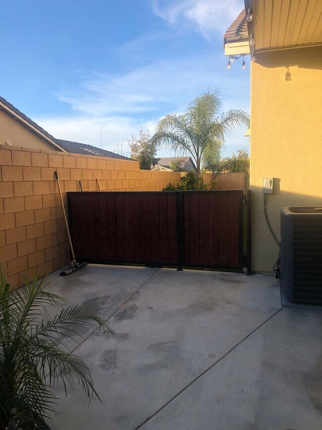 Building Photo - GREY FALCON PROPERTIES PRESENT:  2881 sq.  RV parking fully gated,  Upgraded and beautiful