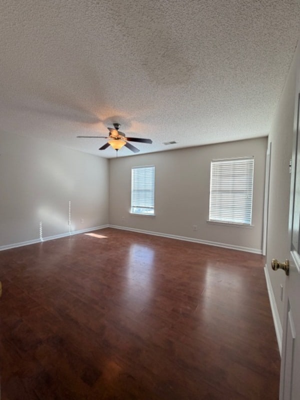 Building Photo - 412 Killian Green Dr