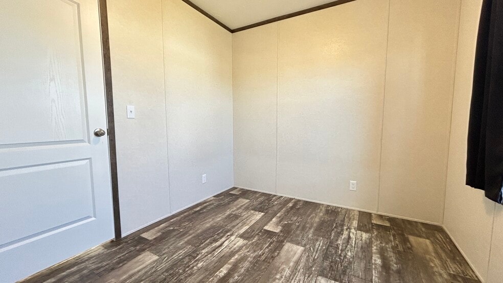 Building Photo - 18 Skeena St