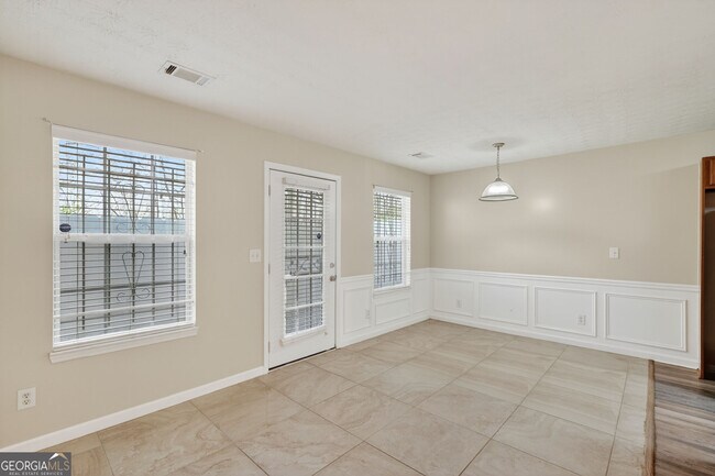 Building Photo - 2764 Vining Ridge Terrace