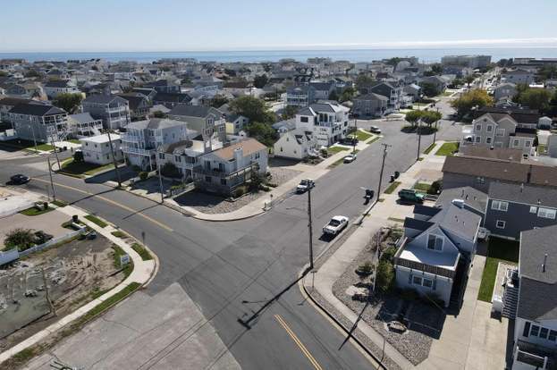 Building Photo - 100 Sheridan Square