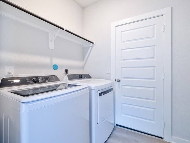 Building Photo - 8583 Blueberry Ash St