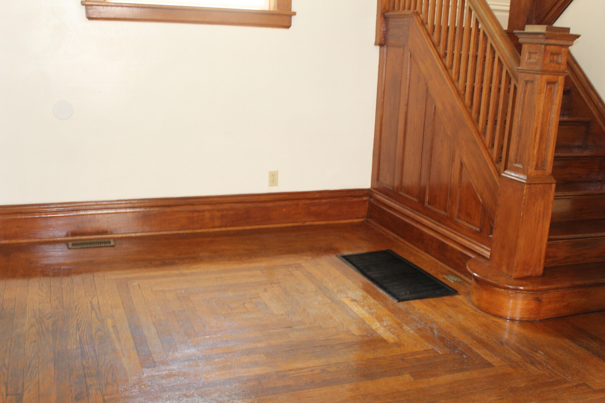 Building Photo - 514 Wheaton Ave