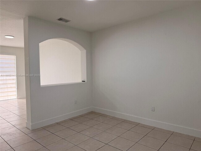 Building Photo - 11468 NW 77th St