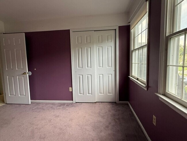 Building Photo - 2788 Pinewood Dr