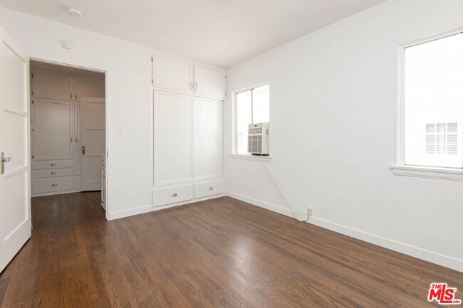 Building Photo - 9015 Rangely Ave