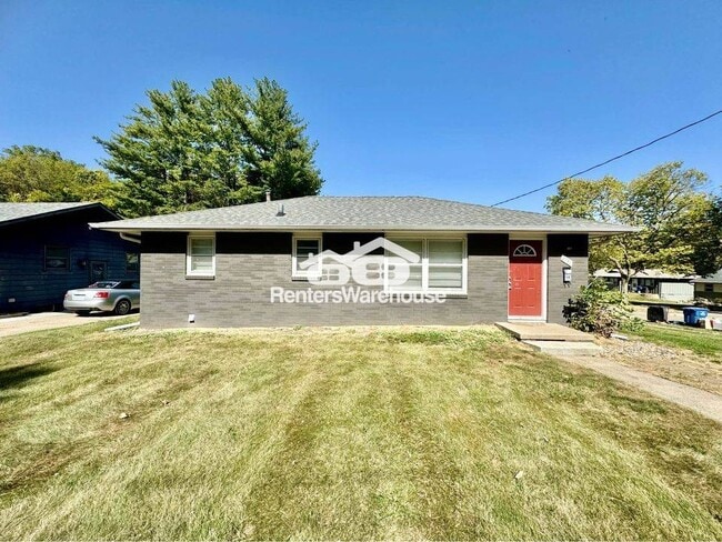 Building Photo - 2731 Bennett Ave