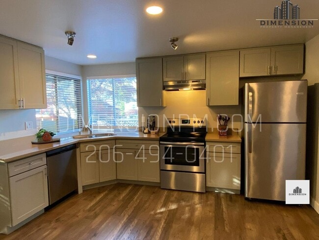 Building Photo - Kent East Hill Rambler