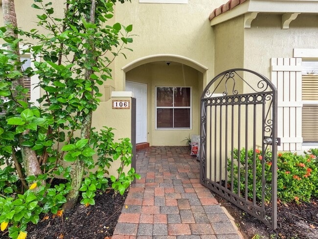 Building Photo - 106 Monterey Bay Dr