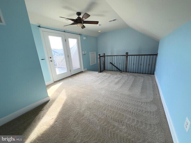 Building Photo - 3697 Ambrose Hills Rd