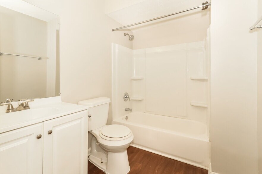 Building Photo - 5224 Brough Ln