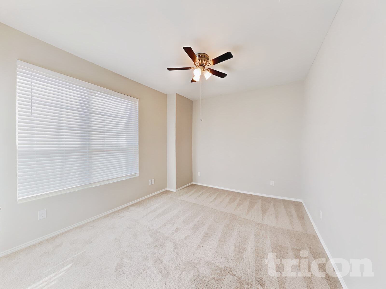 Building Photo - 215 Saddlebrook Ln