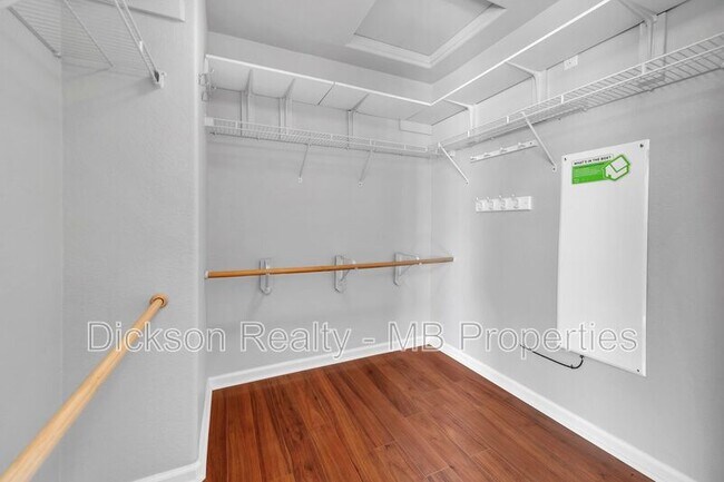 Building Photo - 2125 Peaceful Valley Dr