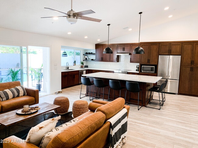 Building Photo - 9067 E Larkspur Dr