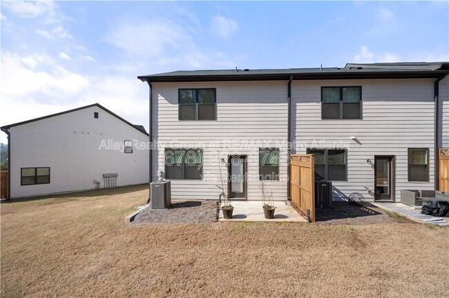 Building Photo - 6448 Mountain Home Way