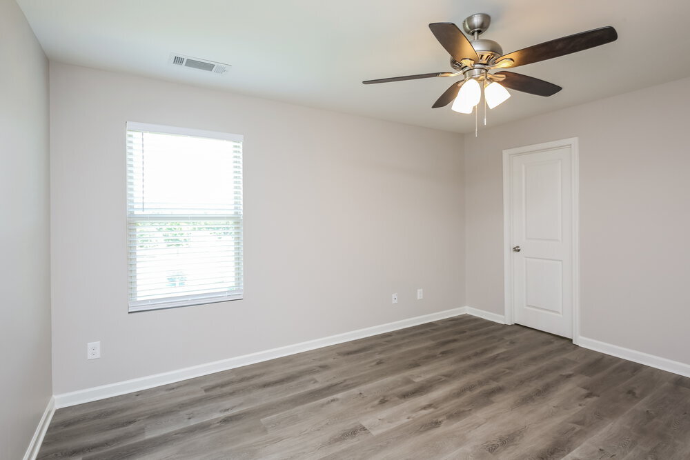 Building Photo - 643 Nonsuch Way