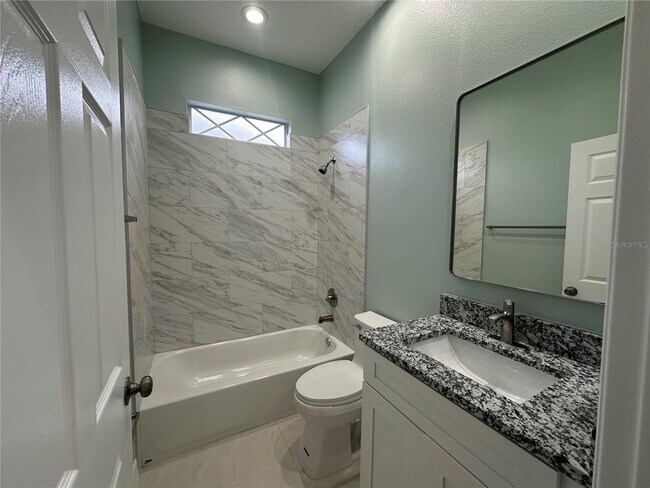 Building Photo - 1907 Cedar Arch Ln