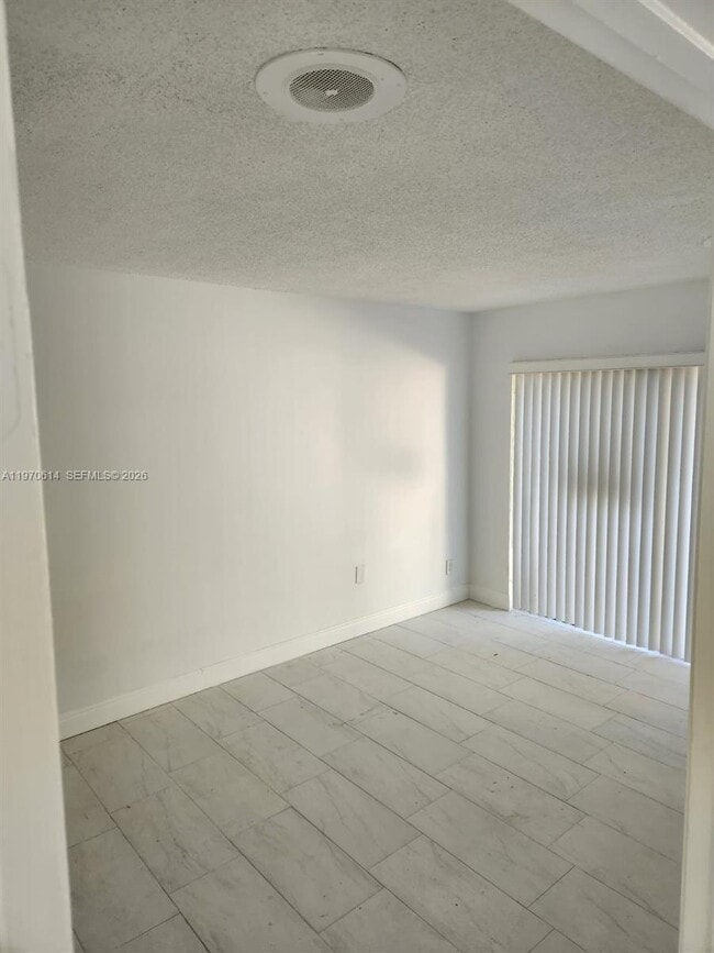 Building Photo - 3816 SW 68th Way