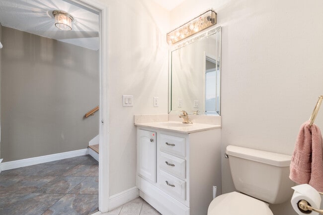 Building Photo - 202 Snug Harbour Dr