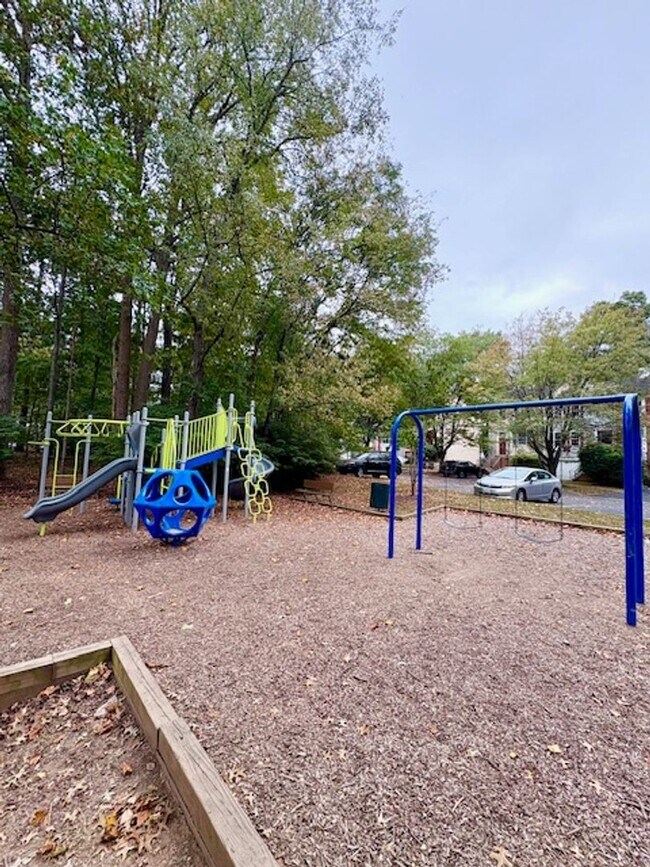 Building Photo - 13822 Grey Colt Dr