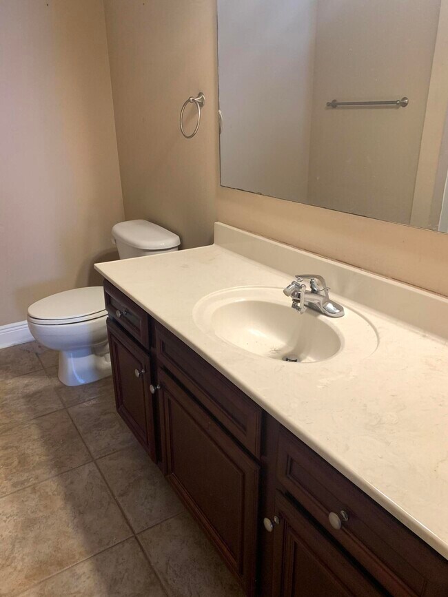 Building Photo - 1681 Hadleigh Hills Ct