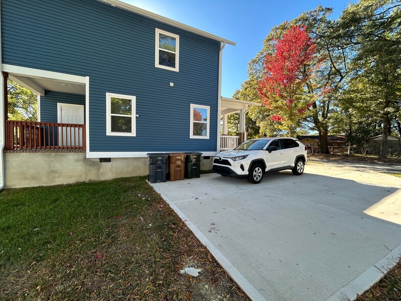 Building Photo - 699 Dorgan Ave