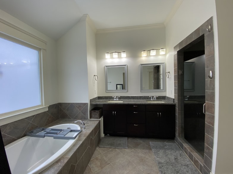 Building Photo - 1007 Joseph Ave