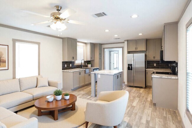 Building Photo - 1713 Sidewinder Dr