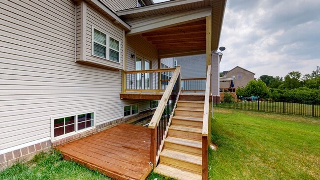 Building Photo - 802 Urton Woods Way