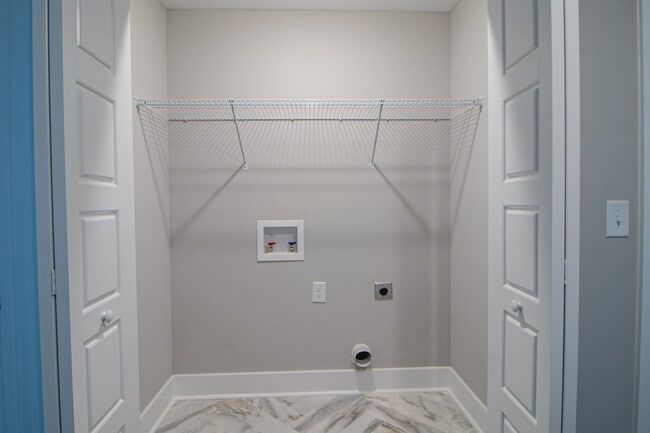 Building Photo - 1607 Jonathan Wade Cir