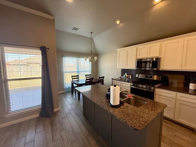 Building Photo - 9401 NW 87th St