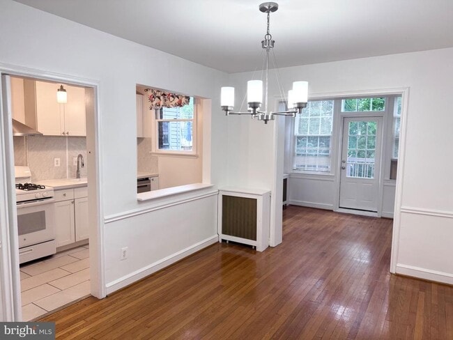 Building Photo - 4417 Volta Pl NW