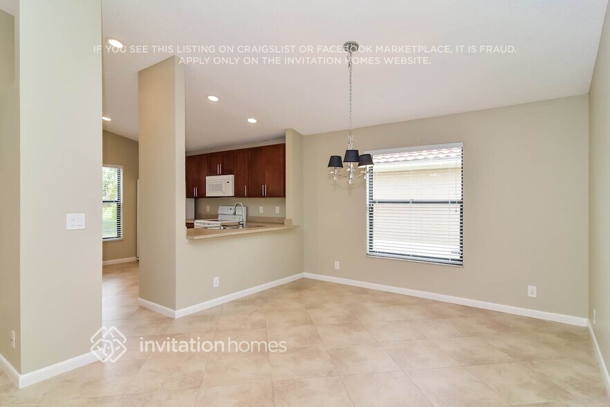 Building Photo - 12667 White Coral Dr