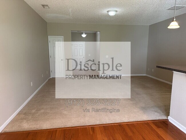 Building Photo - 1045 Canyon Oak Loop