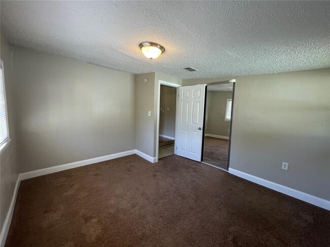 Building Photo - 10204 N Edison Ave