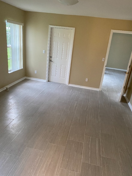 Building Photo - 133 Ridge View Dr