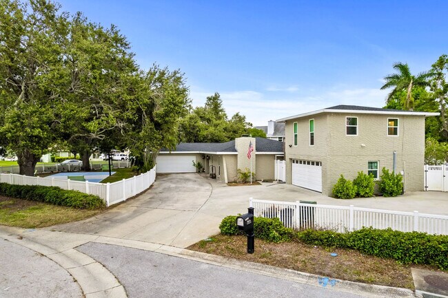 Building Photo - 13478 98th Ave