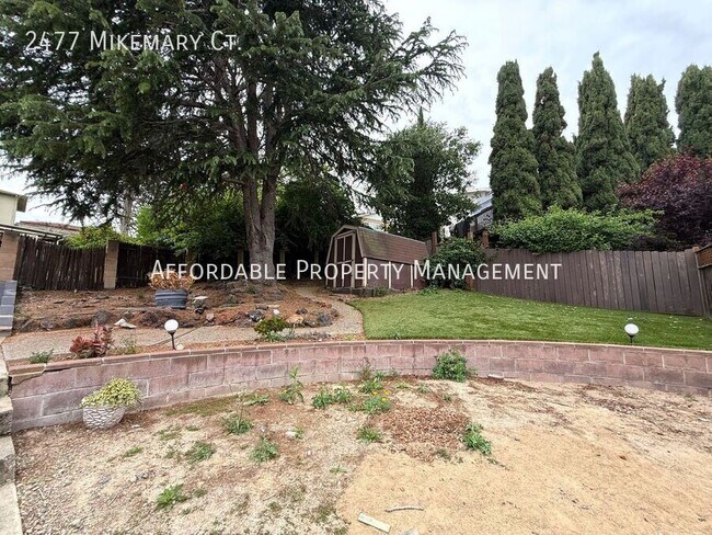 Building Photo - 2477 Mikemary Ct