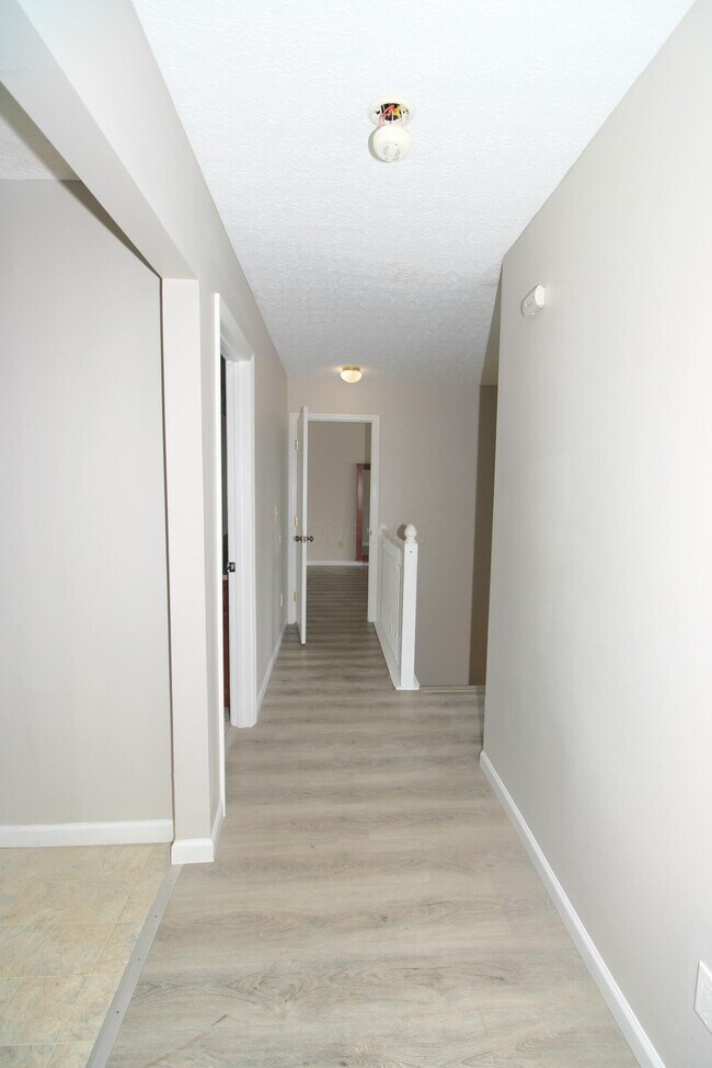 Building Photo - 2515 Pressman Dr