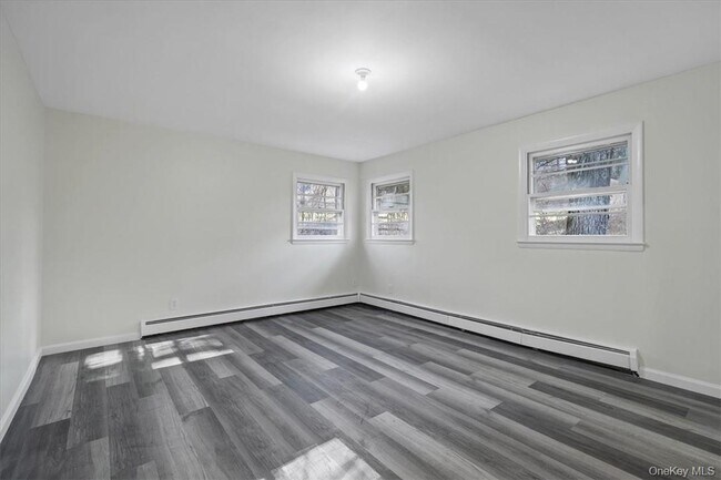 Building Photo - 55 School Rd