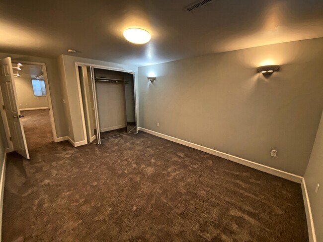 Building Photo - 10640 W 62nd Pl