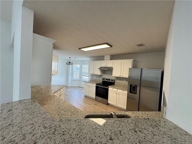 Building Photo - 3720 Crescent Walk Ln NE