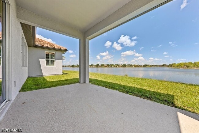 Building Photo - 2038 Grove Dr